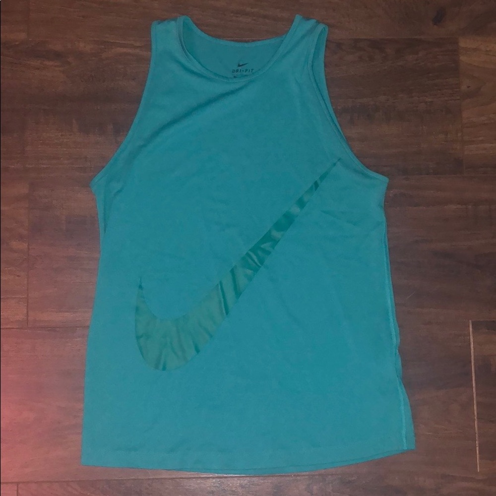 nike dri fit tank top size s